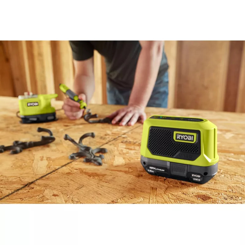 RYOBI ONE+ 18V Bluetooth-miniluidspreker (groen/zwart, alleen machine)