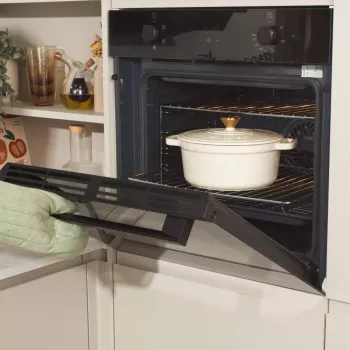 Salter BW13771C Chester 3.4L gietijzeren kasserol 24 cm, crème