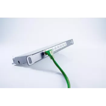SHIVERPEAKS S/CONN maximum connectivity Cat 6 S/FTP PIMF netwerk-patchkabel, RJ45 haaks op recht, groen, 20 m (08-64093)