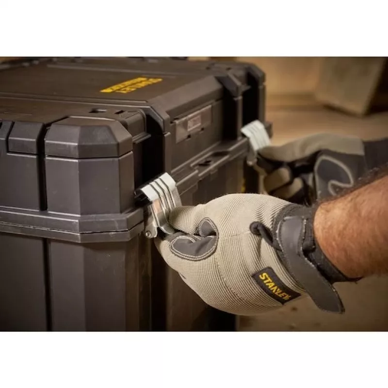 Stanley FATMAX PRO-STACK gereedschapskoffer harde schaal, 22L, IP54, zwart met gele accenten