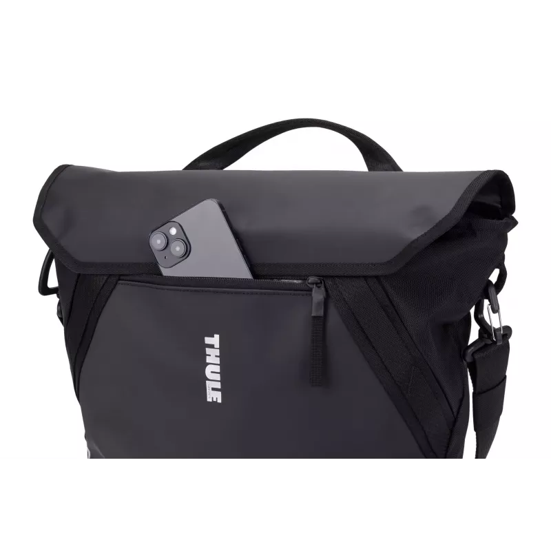 Thule 5468 Chasm Courier 22L with InLock zwart