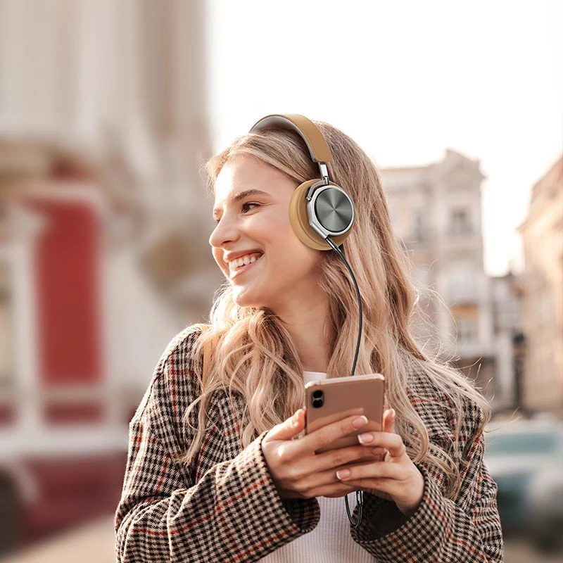 UGREEN AUX audiokabel 3,5 mm haakse stekker 2 m blauw (AV112)