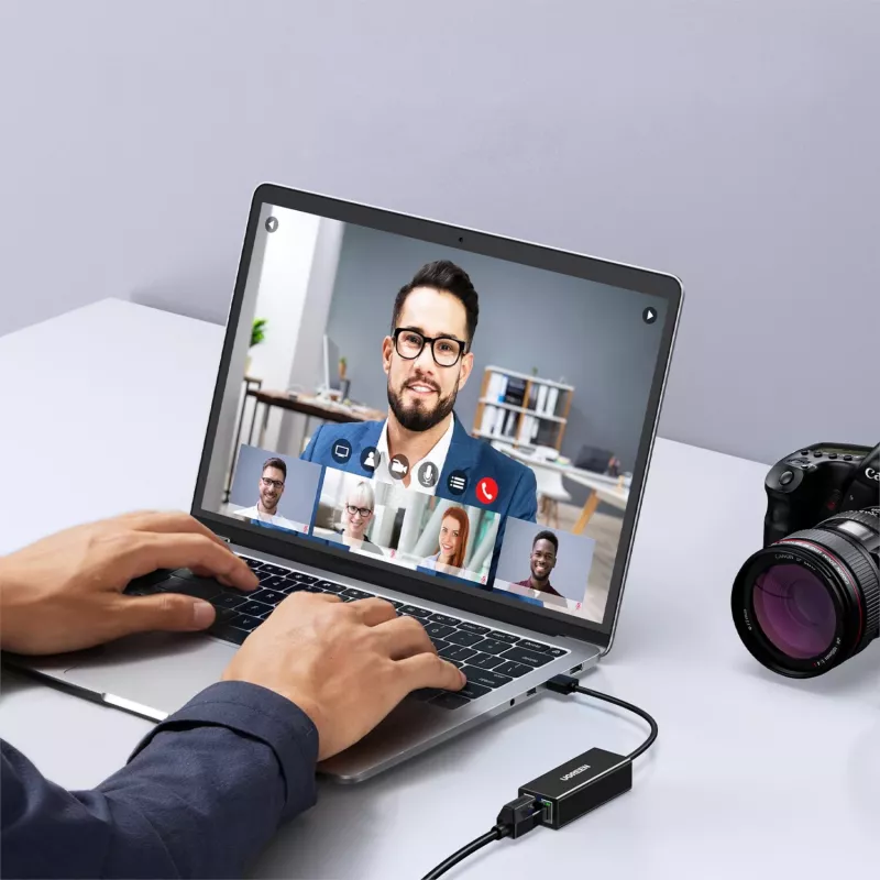 UGREEN CR110 USB 2.0 naar RJ45 ethernet-adapter - zwart