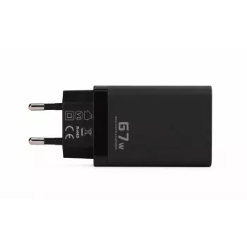 Voltage GaN oplader 67W wandlader, PD 3.0 / QC 3.0, 2x USB-C & 1x USB-A, EU-stekker, zwart