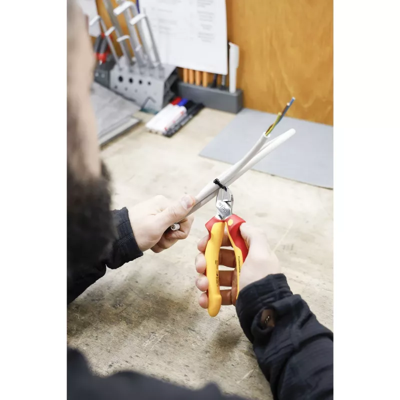 Wiha 43458 Professional electric Zijsnijtang 160 mm, DynamicJoint, rood/geel